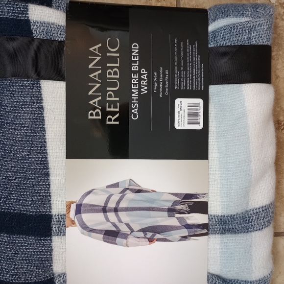 Banana Republic Cashmere Blend Wrap - Picture 2 of 2